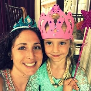 Meet your Posher, Ana